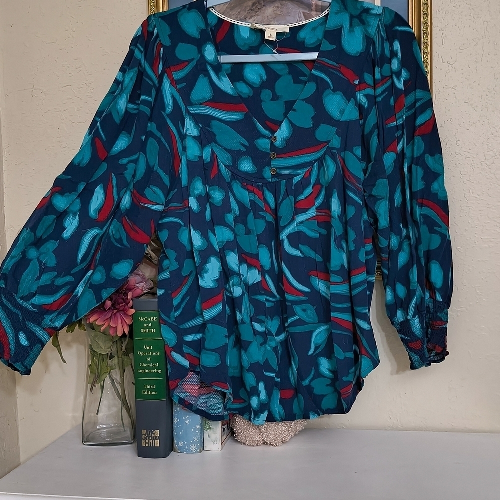 Teal and Red Floral Women's Blouse - Picture 2 of 14
